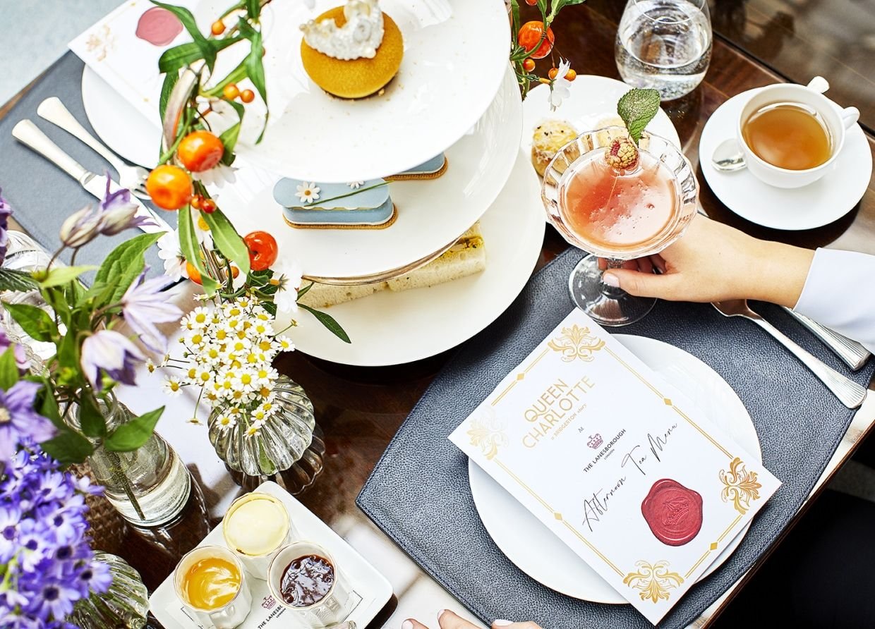 THE LANESBOROUGH PARTNERS WITH NETFLIX AND SHONDALAND TO LAUNCH QUEEN CHARLOTTE-THEMED AFTERNOON TEA