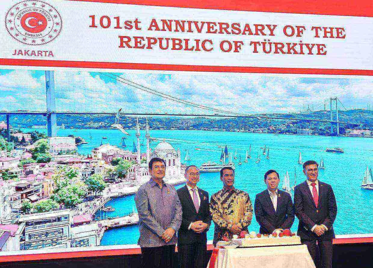 WEAVING FRIENDSHIPS: A MEANINGFUL CELEBRATION OF THE 101ST ANNIVERSARY OF THE REPUBLIC OF TURKIYE IN JAKARTA