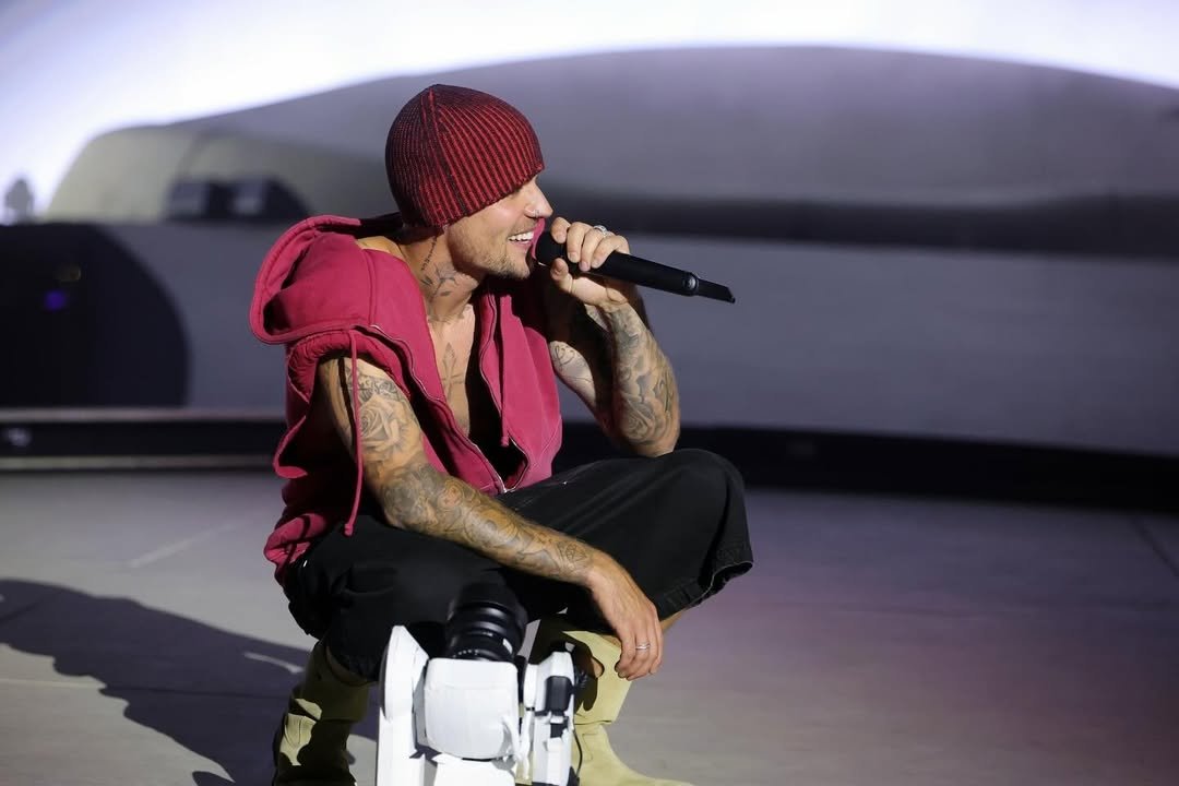 JUSTIN BIEBER RETURNS AT COACHELLA 2026 WITH ENERGY