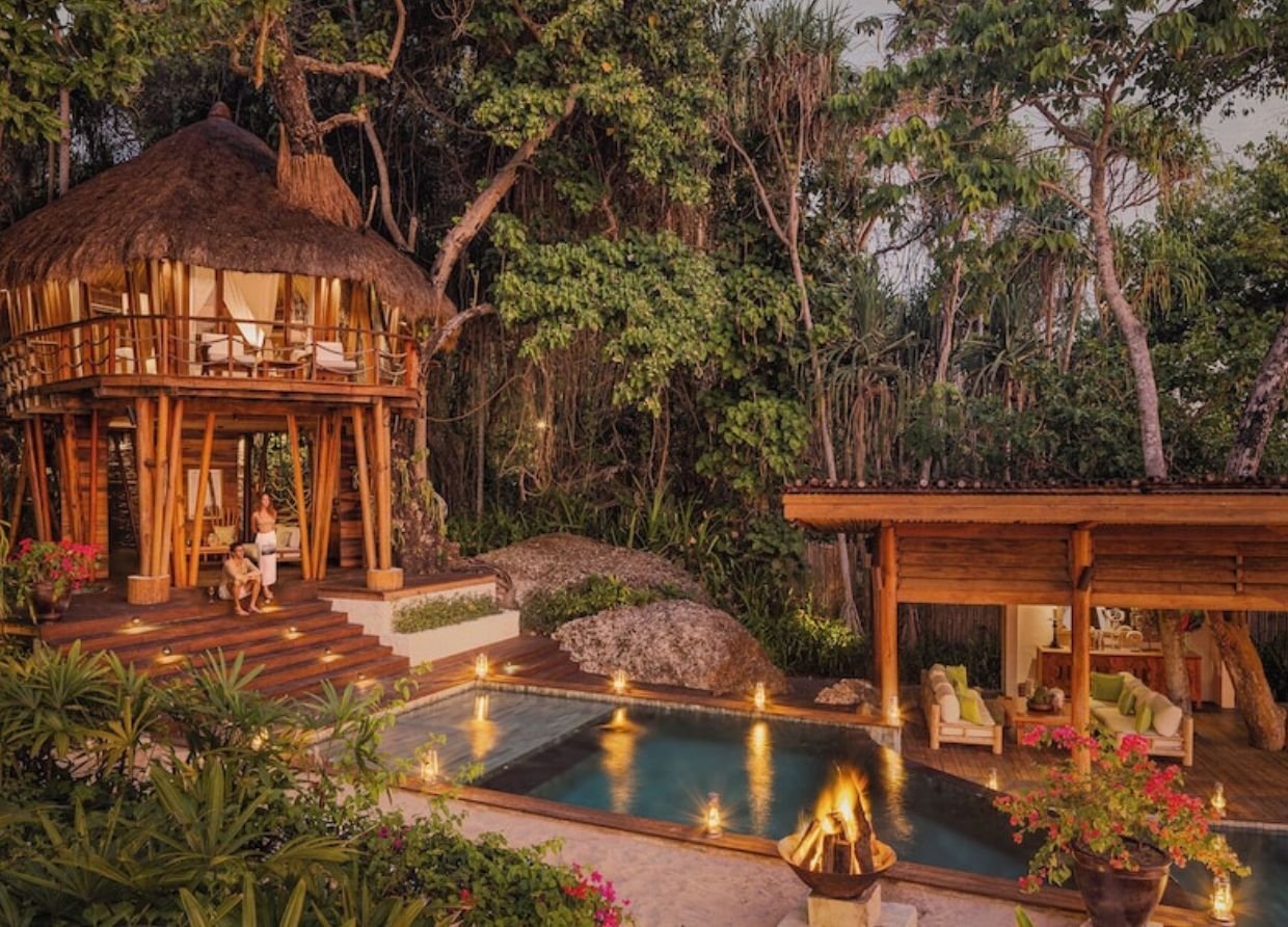 FOUR LUXURY RESORTS INDONESIA THAT MAKE MALDIVES OPTIONAL