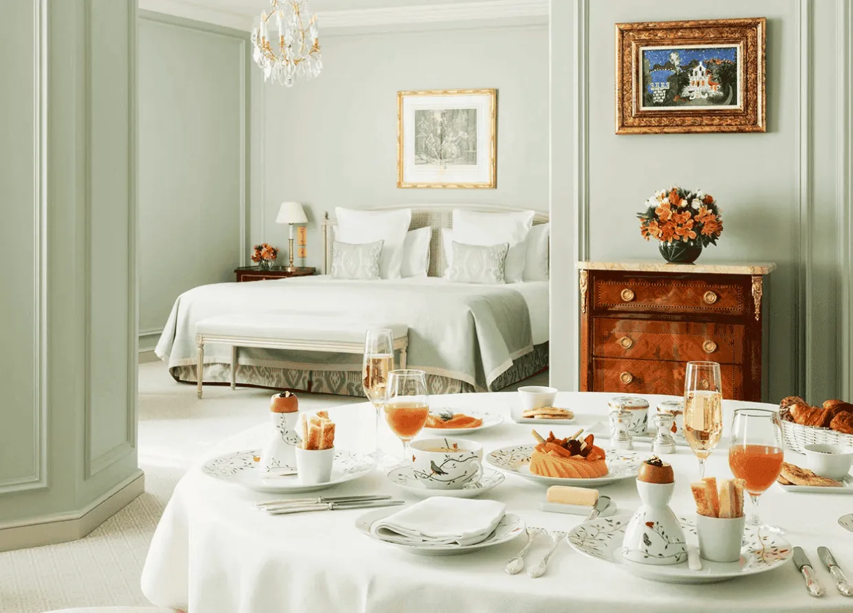 LE BRISTOL PARIS PARTNERS WITH OPERA GALLERY TO OFFER GUESTS AN EXCLUSIVE 'BREAKFAST WITH PICASSO'
